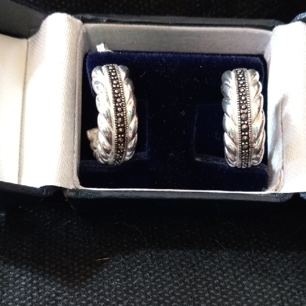 Pair of Pierced Earrings W/Box
